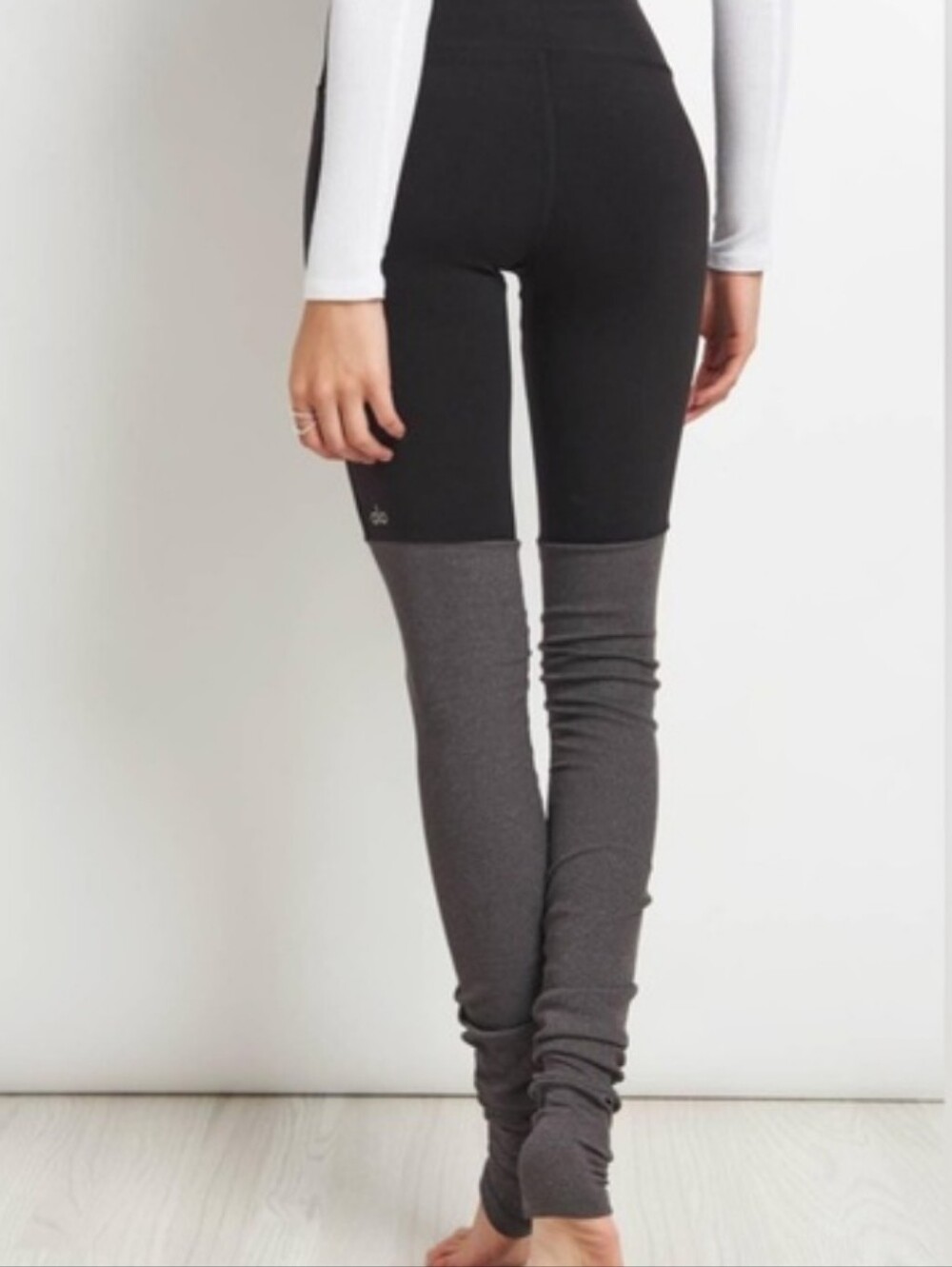 ALO Yoga Black and Gray Leggings